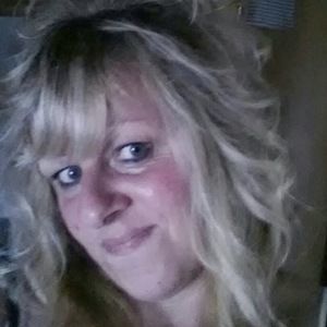 Meet your Posher, Khristine